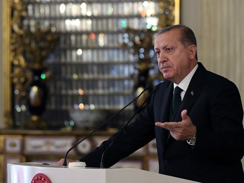 Rakka’da Terörist öcalan Posteri: “amerika Bunu Nasıl İzah Edecek?”