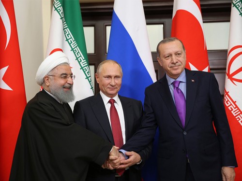 Cumhurbaşkanı Erdoğan, Soçi’de üçlü Suriye Zirvesine Katıldı