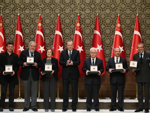 “sahip Olduğumuz Görkemli Geçmişe Layık Bir Gelecek İnşa Etmeliyiz”