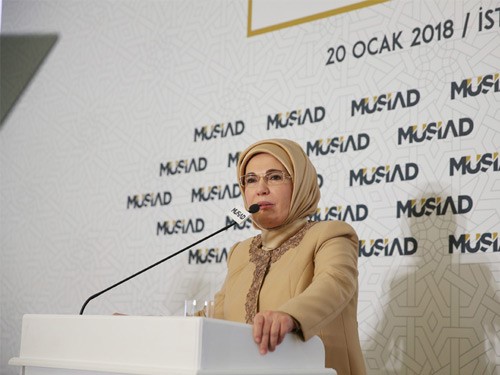 Emine Erdoğan: “afrika, Suriye Ve Arakan’daki Gelişmelerden Haberdarsak, Yapmamız Gereken Elimizdekini Paylaşmaktır”