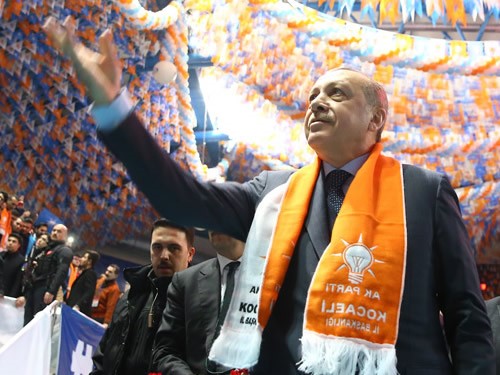 “gönül Sınırlarımız İçindeki Hiçbir Kardeşimizin Zulüm Görmesine Seyirci Kalamayız”