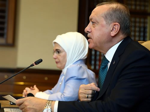 Cumhurbaşkanı Erdoğan, Vicdan Konvoyu Temsilcilerini Kabul Etti