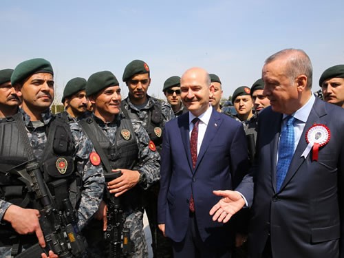 Cumhurbaşkanı Erdoğan, İçişleri Bakanı Soylu Ve Beraberindeki Polisleri Kabul Etti
