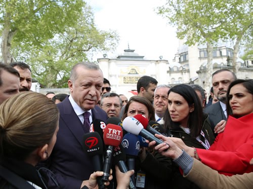 Fenerbahçe-beşiktaş Maçındaki Olaylar: “bu Futbol Teröründen öte, Burada Kumpas Var“