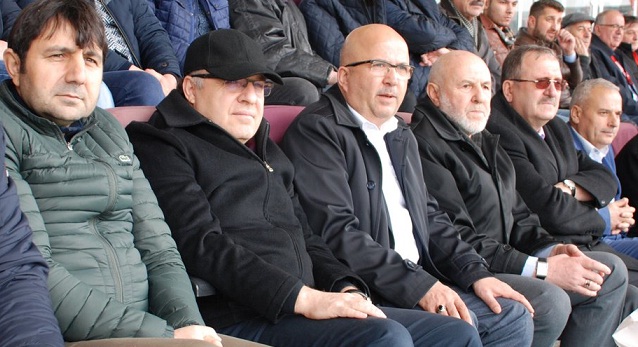 Vali Tutulmaz Afjet Afyonspor'u Kutladı