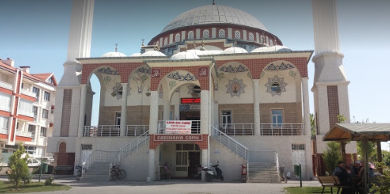 Bayramda Vatandaşlar Camilerde İmam Bulamadı