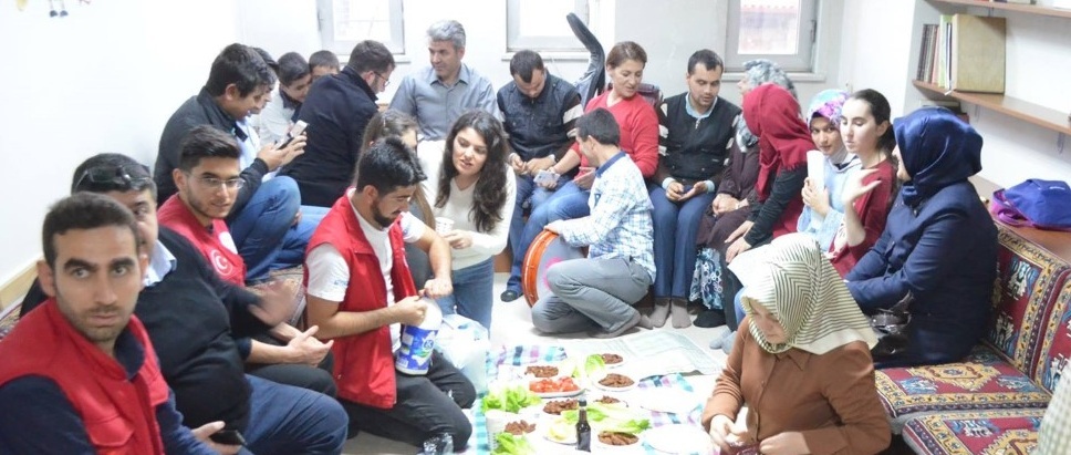 Gençler Gören Göz Oldu