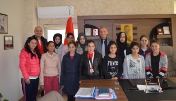 Mehmet Akif Ersoy Ortaokulu öğrencilerinden Yunus Tortop’a Ziyaret