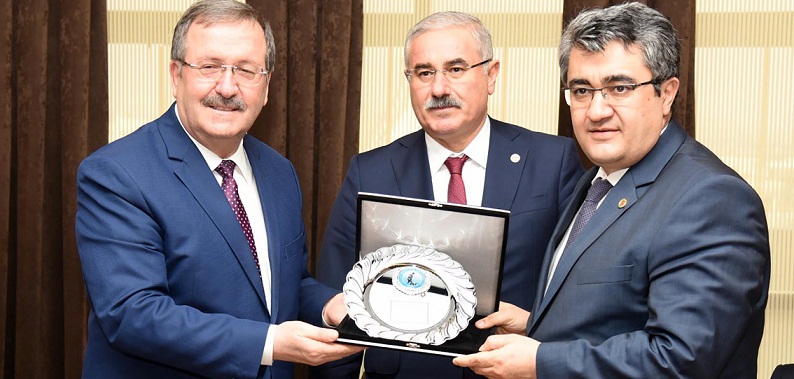 Yüksek Yargı Organları Temsilcilerinden Akü Rektörü Solak’a Ziyaret