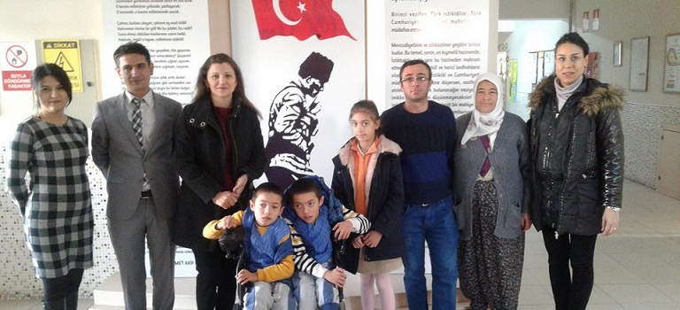 Doga Kolejinden Her Okul Bir Tekerlekli Sandalye Projesi Egitim Afyon Yerel Basin