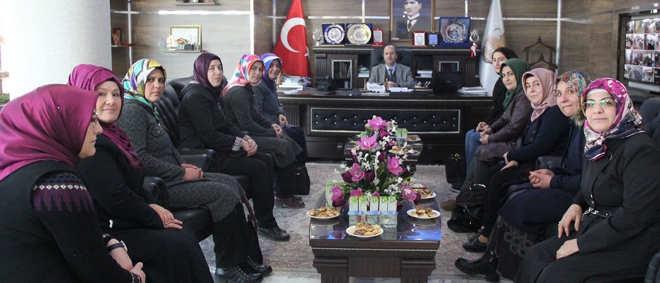 Akkadınlardan Başkan Bozkurt’a Ziyaret