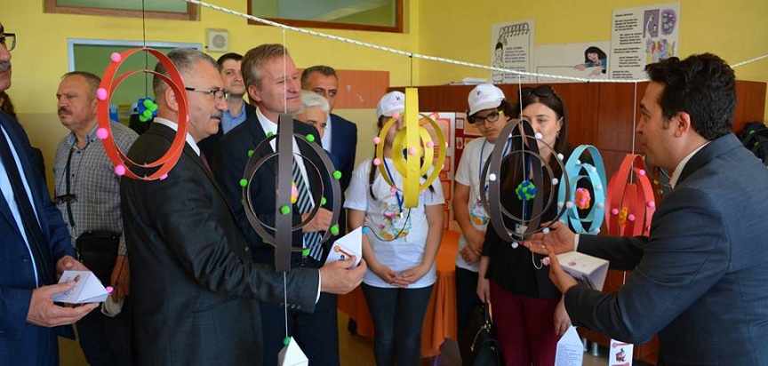 Selçuk Gürdal Ortaokulunda Bilim Fuarı Düzenlendi