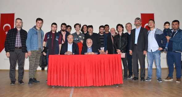 Vali Tutulmaz Yazar İhsan Süreyya Sırma’nın İmza Etkinliğine Katıldı
