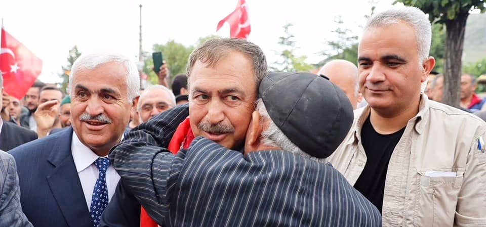 Dinar Ve çöl Ovasında Bakan Eroğlu'na Sevgi Seli