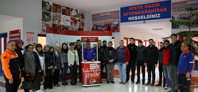 Gençler Afete Hazır