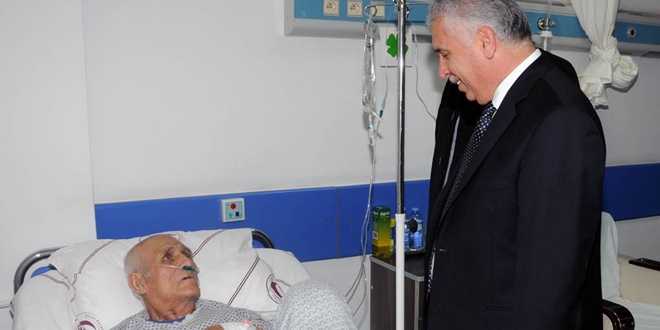 Vali Yıldırımdan şehit Babasına Geçmiş Olsun Ziyareti