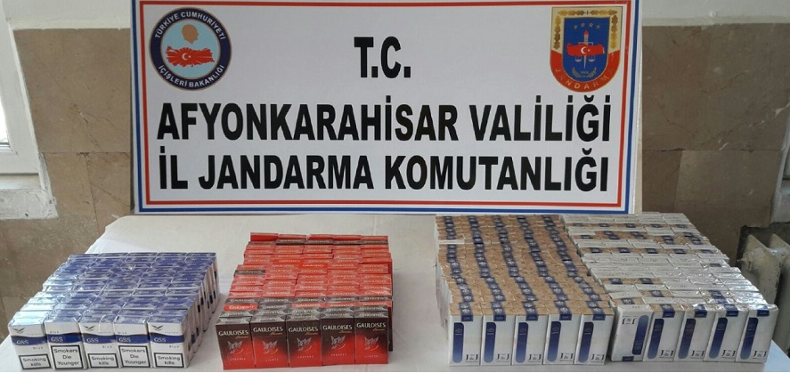 350 Paket Kaçak Sigara İle Yakalandı