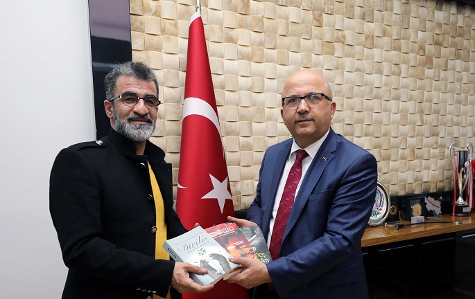 Yazar Sadıkoğlu'ndan Başkan çoban'a Ziyaret