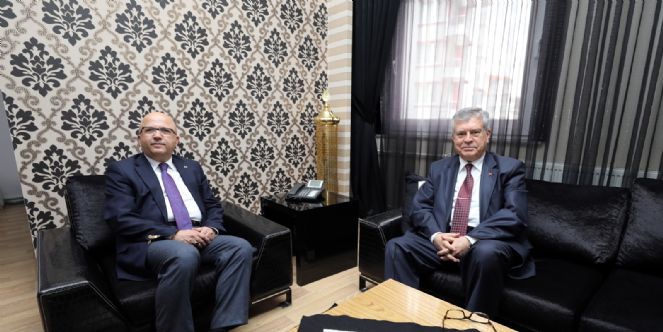 Emekli Vali İmga´dan Başkan çoban´a Ziyaret