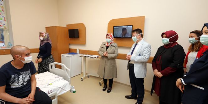 Lösemili çocuklara Moral Verdiler