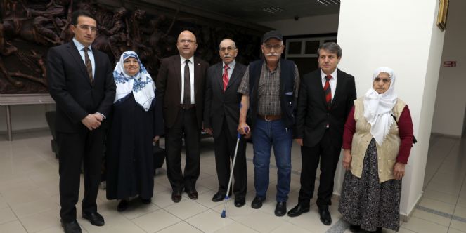 Huzurevi Sakinlerinden Başkan çoban'a Ziyaret