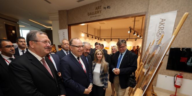 ödüllü Fotoğraflar Sergilendi