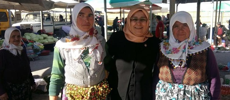 Milletvekili Hatice özkal, Esnafı Ve Vatandaşları Dinledi.