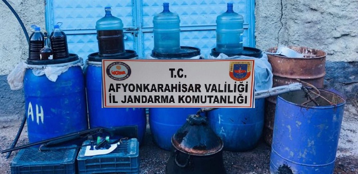 Sultandağı Dereçine'de Kaçak İçki Operasyonu