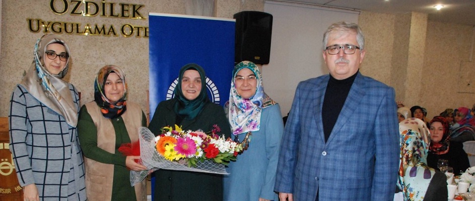 “aile Yeryüzünün Cennetidir”…