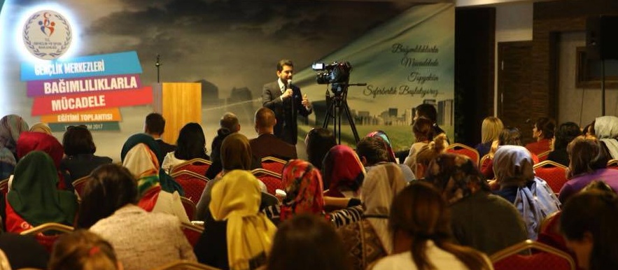 Gençlik Liderleri Bağımlılıkla Mücadele Eğitiminde
