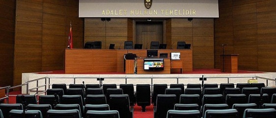 Fetö’nün Küçük Bölge İmamı Duruşmada Tanığa Kafa Salladı