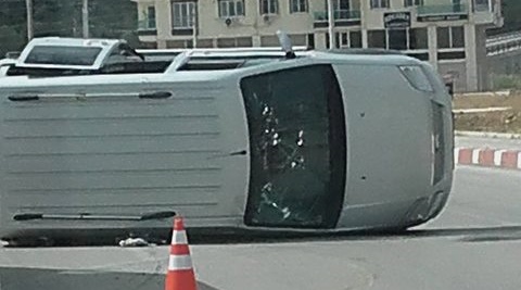 Uydukent’de Trafik Kazası 2 Kişi Yaralı