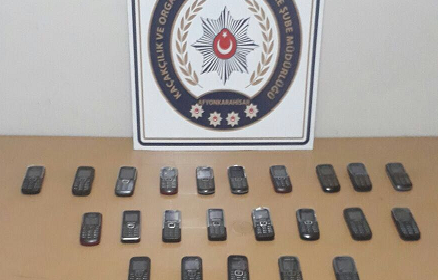 Kaçak Telefonlar Ele Geçirildi