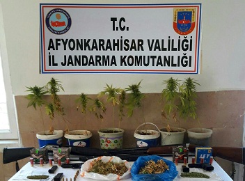 Sinanpaşa'da Uyuşturucu Operasyonu Yapıldı