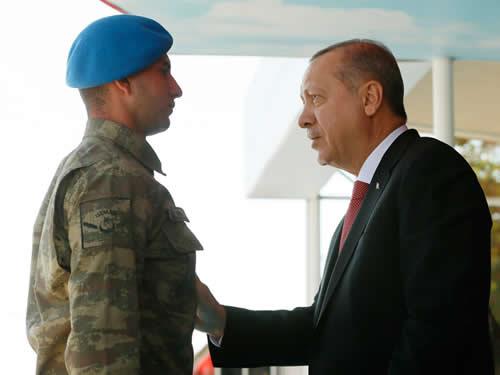 “içindeki Hainleri Temizleyen Kahraman Ordumuz Zaferden Zafere Koşuyor”