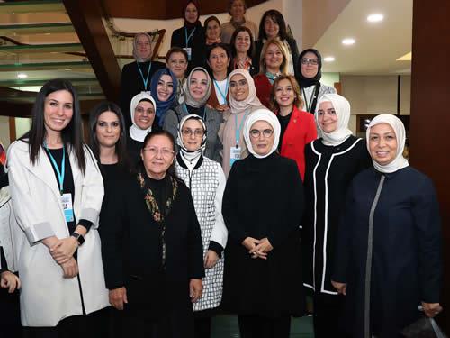 Emine Erdoğan, Ak Partili Kadınlarla Bir Araya Geldi