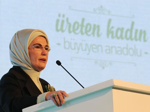 Emine Erdoğan, Girişimci Kadın çiftçiler ödül Töreni’ne Katıldı