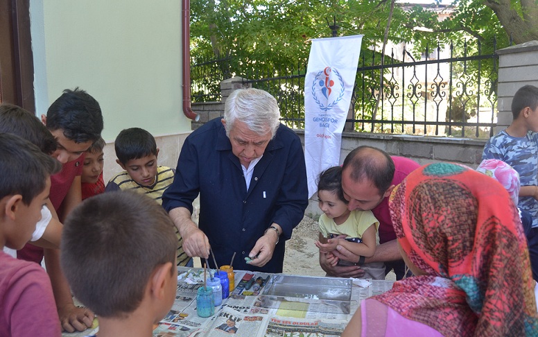çay Karacaörenli çocuklar Ebruyla Tanıştı