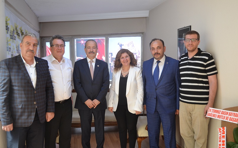 Taytak Gün Fm’i Ziyaret Etti