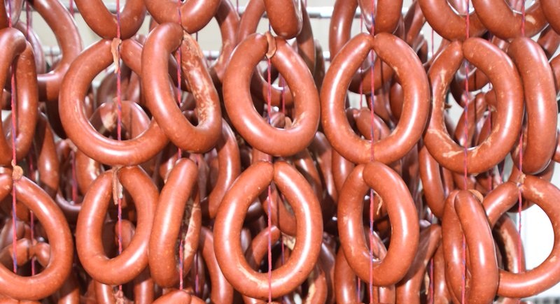 Adıyla özdeşleşmiş Yöresel Lezzetlerinden Afyon Sucuğu