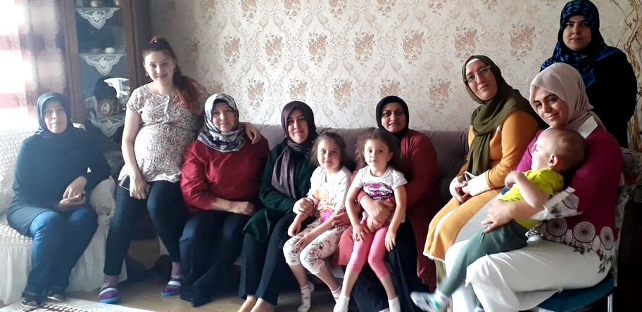 Ak Parti Kadın Kolları çok çalışıyor..