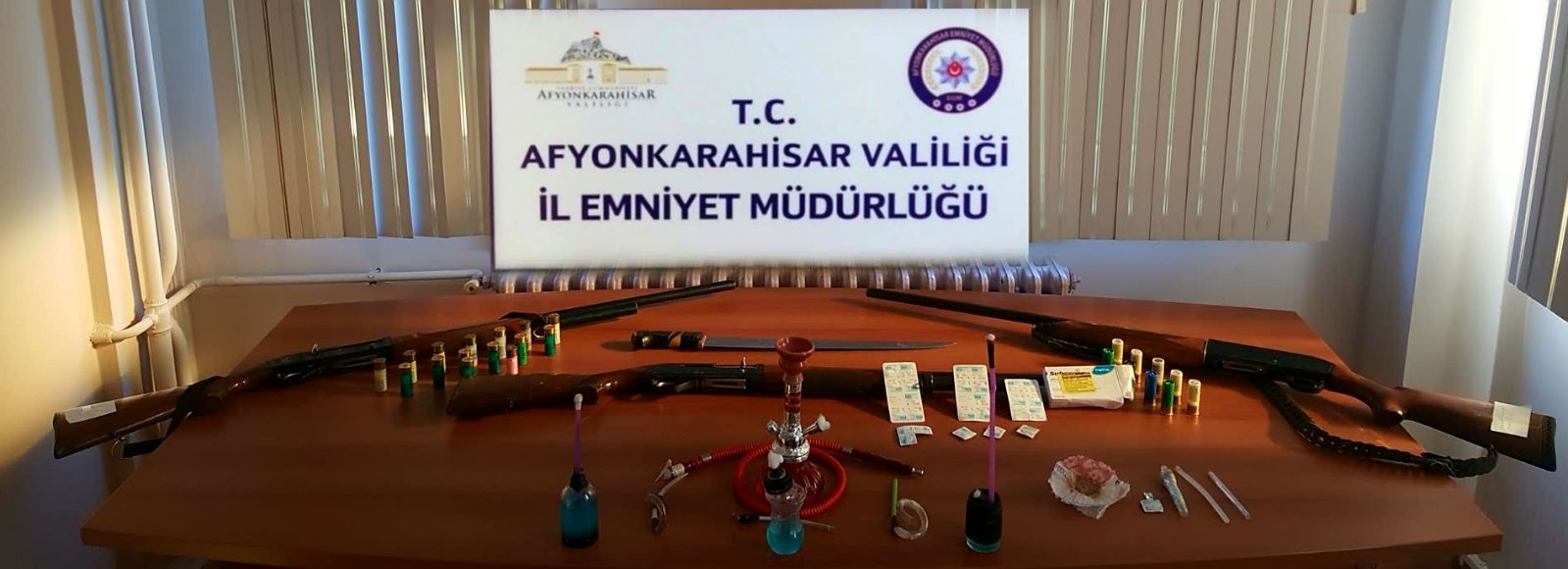 Uyuşturucu Madde İle Birlikte 2 Kişi Gözaltına Alındı