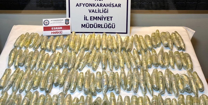 Polis Lpg İçinde 126 Paket Esrar Maddesi Ele Geçirdi..