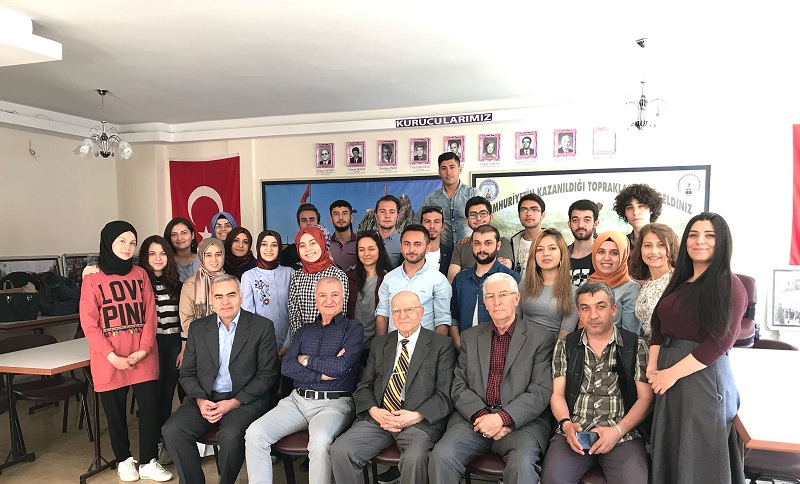 Ankara'daki Afyonkarahisarlı üniversite öğrencileri Kahvaltıda Bir Araya Geldi