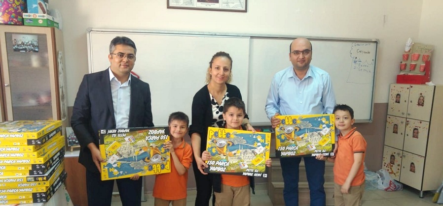 öğrencilere Pette Yapboz Oyunu
