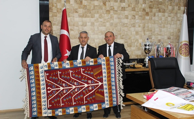 Bayat Belediye Başkanı Bodur’dan Başkan Zeybek’e Ziyaret