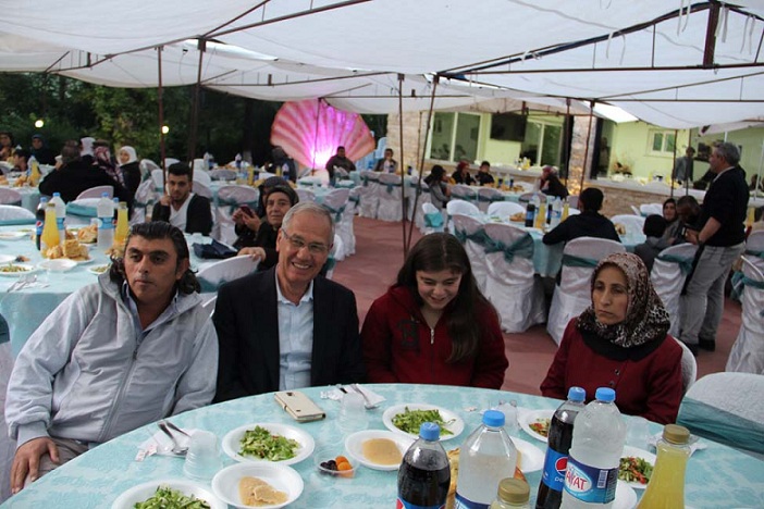 Engelli Kardeşlerimize İftar Yemeği