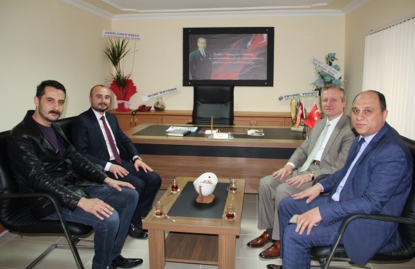 Kaymakam şahin Esnaf Ve Sanatkarlar Odası Başkanı Bekle’ Yi Ziyaret Etti