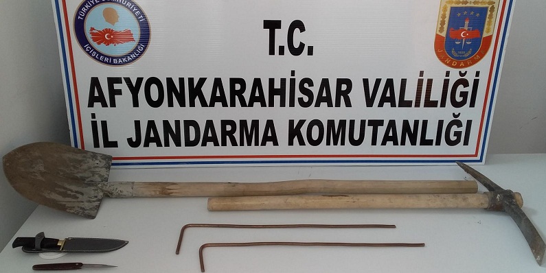 İzinsiz Kazı Yapan 5 Kişi Yakalandı