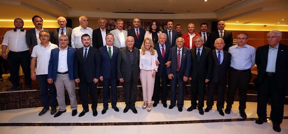 Egeliler İftarda Buluştu